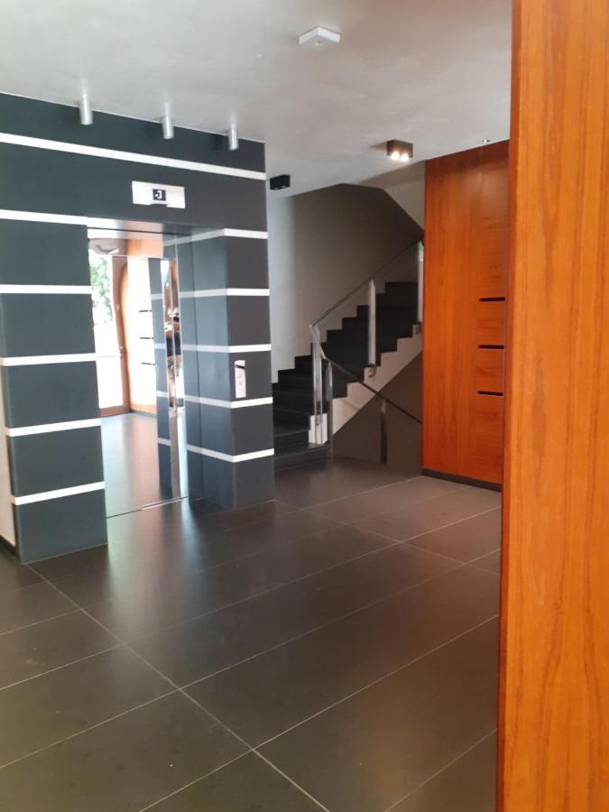 Appartement Barcellona à Rimini Extérieur photo