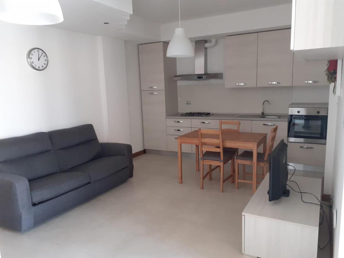 Appartement Barcellona à Rimini Extérieur photo